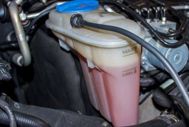 Identify the Common Car Fluid Leaks