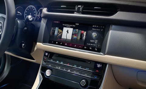 new features of 2017 cars