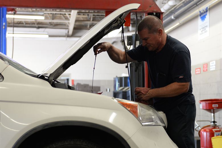 Things to avoid while sending the car for car servicing