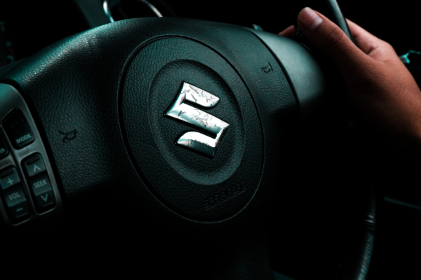 Suzuki (1) Suzuki (1)